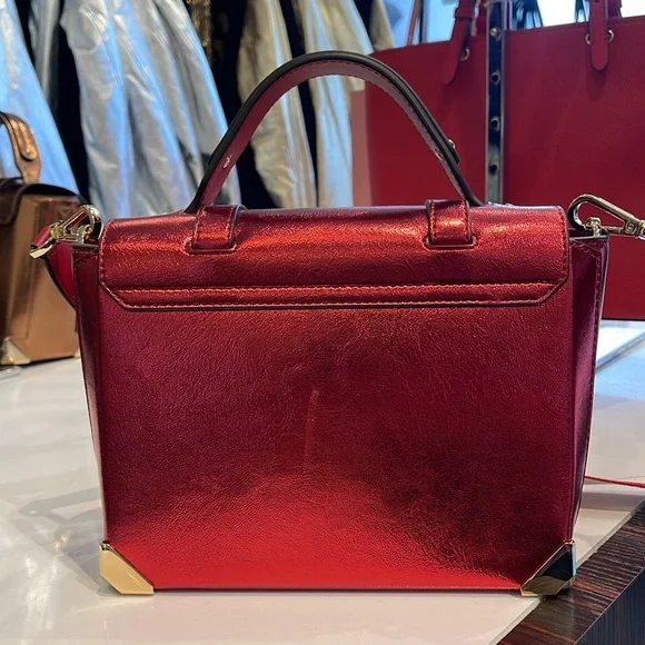 MICHAEL KORS
Manhattan Md TH SCHOOL Crackled Metallic Leather SATCHEL
Crimson - Picture 11 of 16